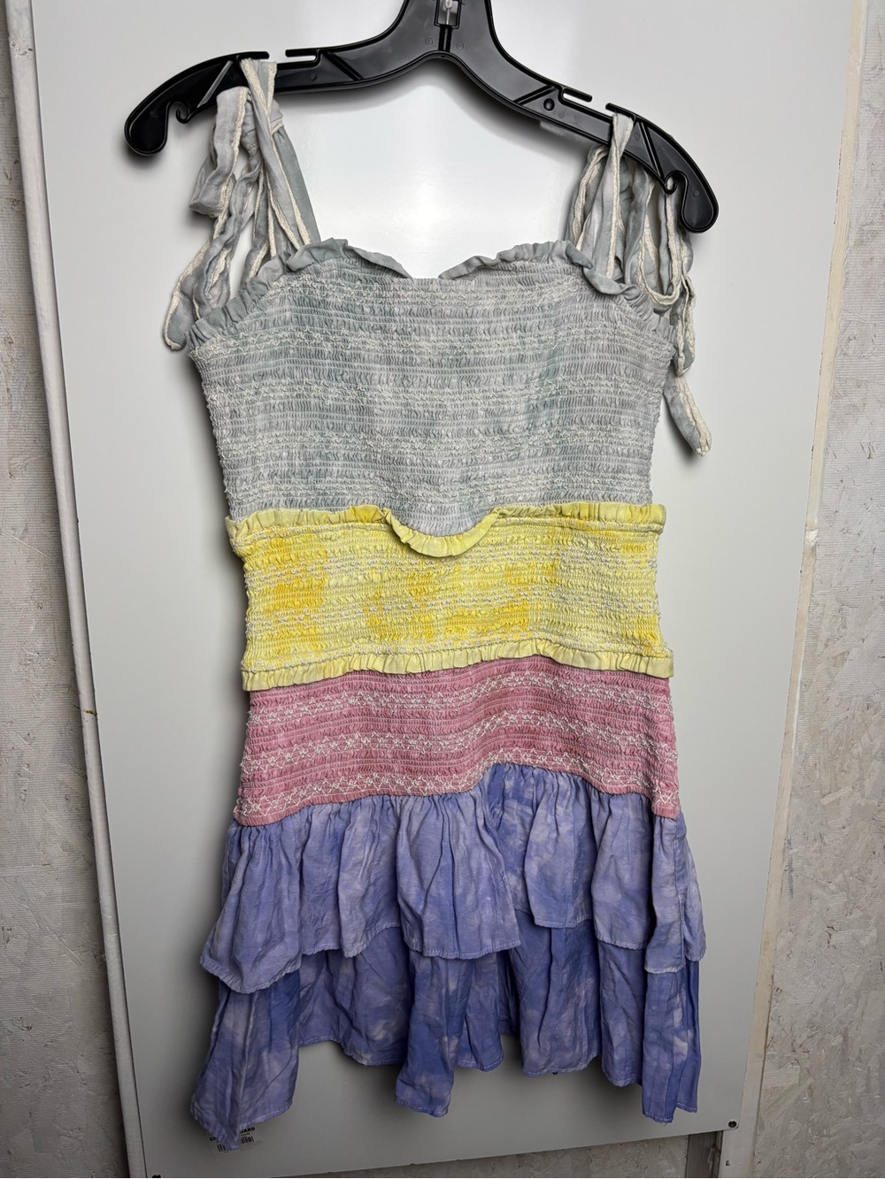 Free‎ the Roses Sleeveless Smocked Mini Dress